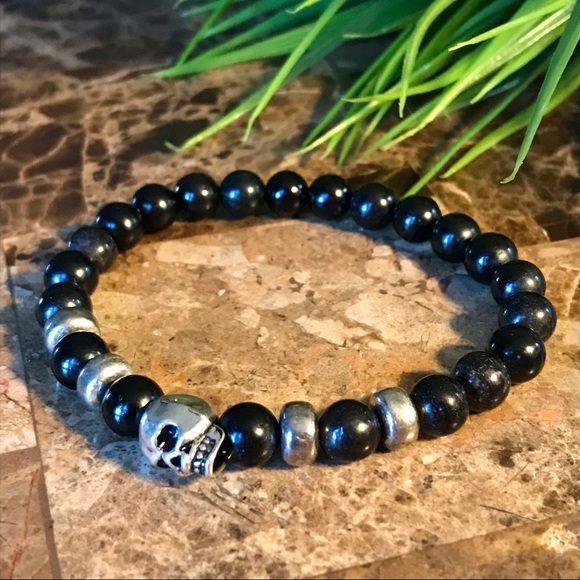 New Men’s Trendy Onyx Gemstone with Silver Skull Bracelet - Picture 3 of 3